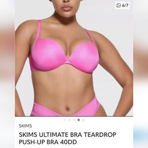SKIMS Vibrant Pink Teardrop Push-Up Bra